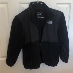 Black North face jacket